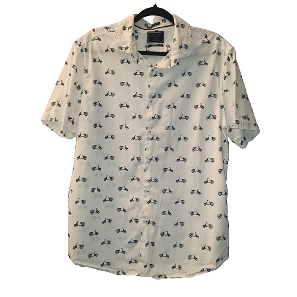 Man's Short Sleeve Button Down Shirt